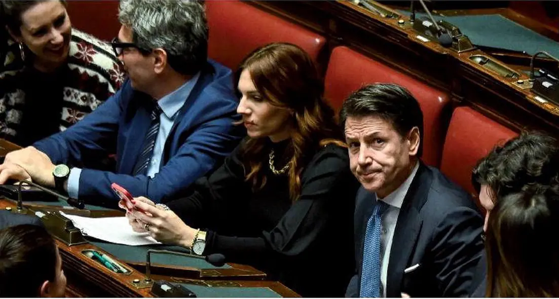 Conte, l’eterno indeciso che non sa ancora cosa vuol fare da grande