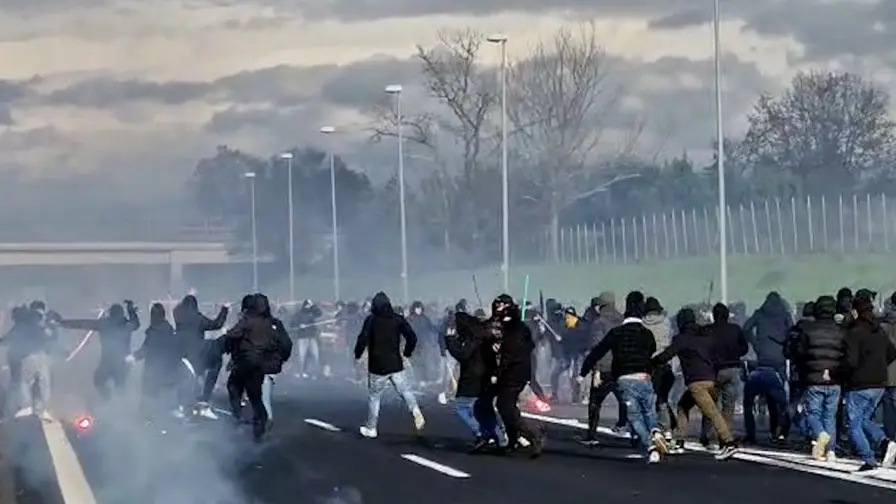 Fermate i delinquenti-tifosi, ma non togliete le trasferte a noi che amiamo solo il calcio