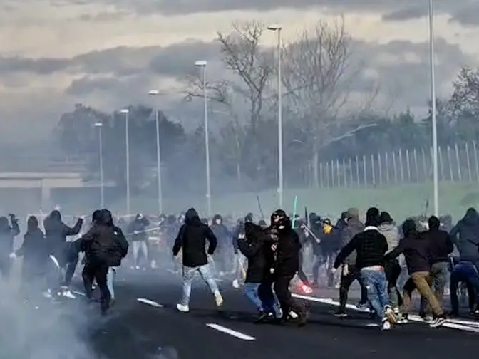 Fermate i delinquenti-tifosi, ma non togliete le trasferte a noi che amiamo solo il calcio