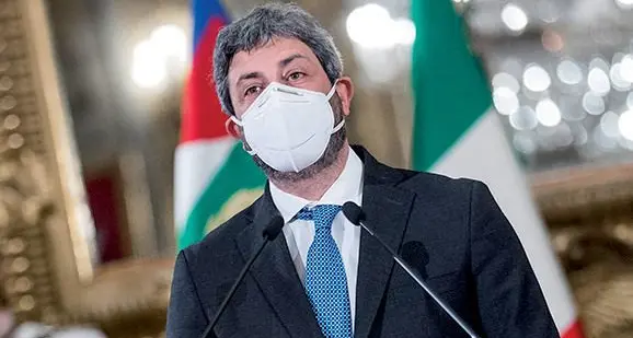 Quattro giorni per Fico. Il Conte ter è possibile ma i grillini si spaccano