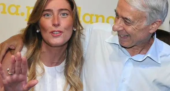 Polemiche sull'abbraccio tra Pisapia e Boschi: \"Il Pd non è mio nemico\"