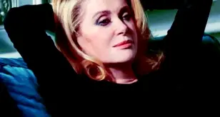 Deneuve e altre 100: «Giusto ribellarsi ma no a questa gogna»