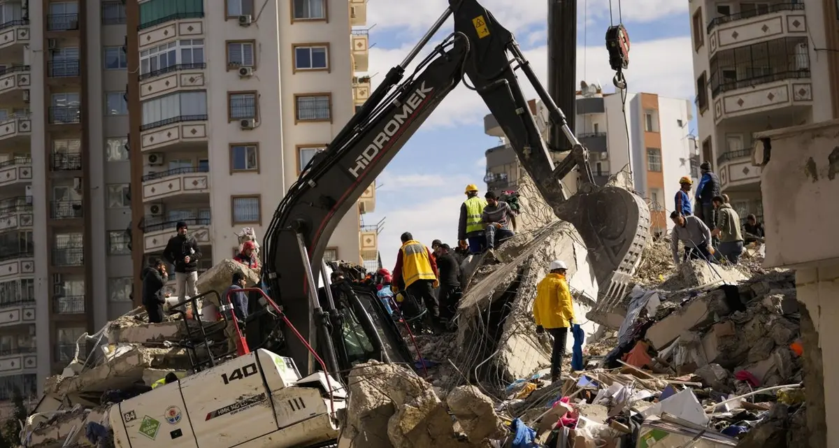 Terremoto tra Turchia e Siria, oltre 9mila vittime: ecco il bilancio aggiornato di Ankara