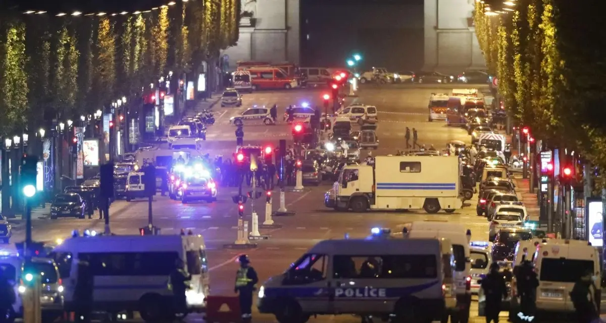 Ancora Parigi: il terrore piomba sul voto