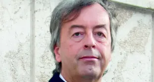 Burioni: «Multinazionali e no-vax “alleati” contro i vaccini»