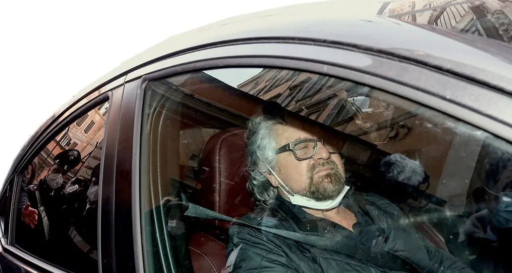 Beppe Grillo la spunta: il super-ministero c’è. Ora parola a Rousseau