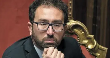 Minaccia la madre della vittima, ora il giudice è linciato sui social