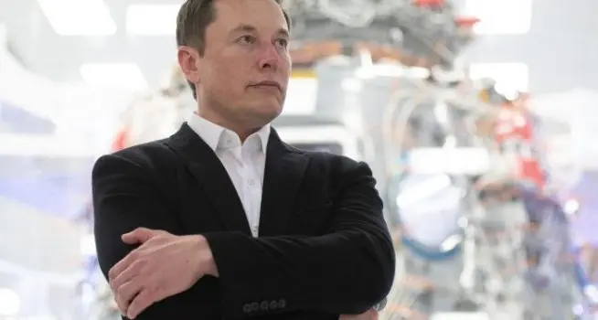 Musk attacca il lockdown: \"Misure fasciste\". Ma Tesla vola