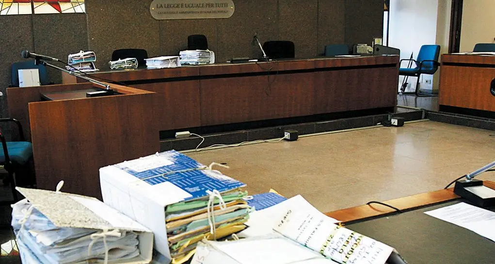 «Questi avvocati vogliono per forza tornare in udienza», ecco l’accusa dei cancellieri