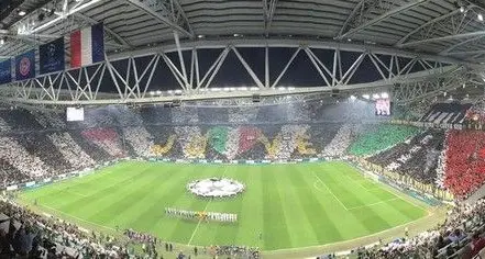 Così controllavano la curva della Juve, ricatto alla società per gestire il bagarinaggio dei biglietti