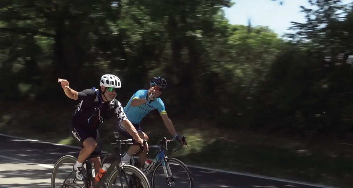 «Vi racconto il mio giro d’Italia in bicicletta contro i pregiudizi»