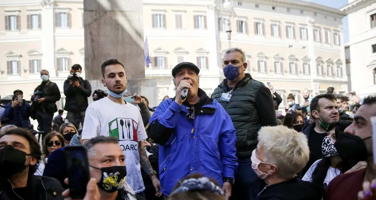 Domani ancora ristoratori in piazza nonostante il divieto della Questura