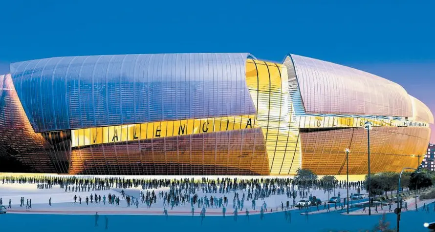 Ma il Meazza non è mica il Colosseo Demolirlo? C’è sempre chi fa catenaccio