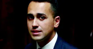 Governo in alto mare. Di Maio: «Decido io e non voglio il Cav»