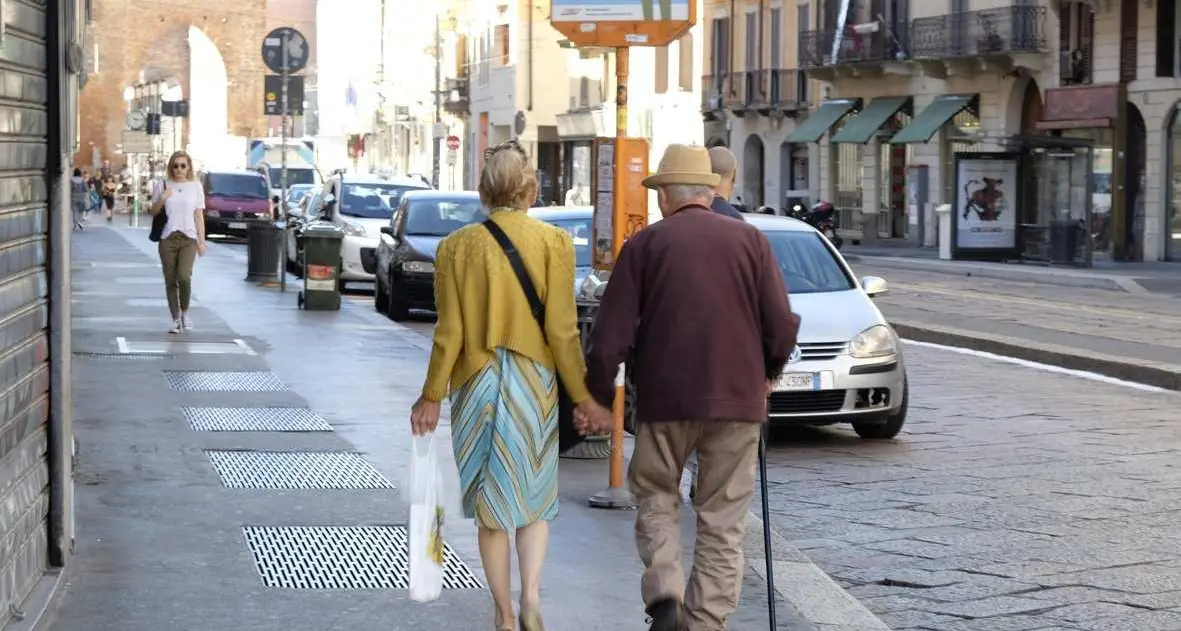 Il non mondo negato degli anziani abbandonati e poveri