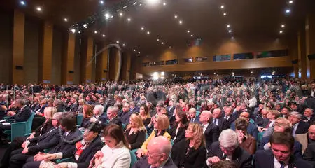 I cambiamenti politici dovrebbe passare attraverso dei veri congressi dei partiti