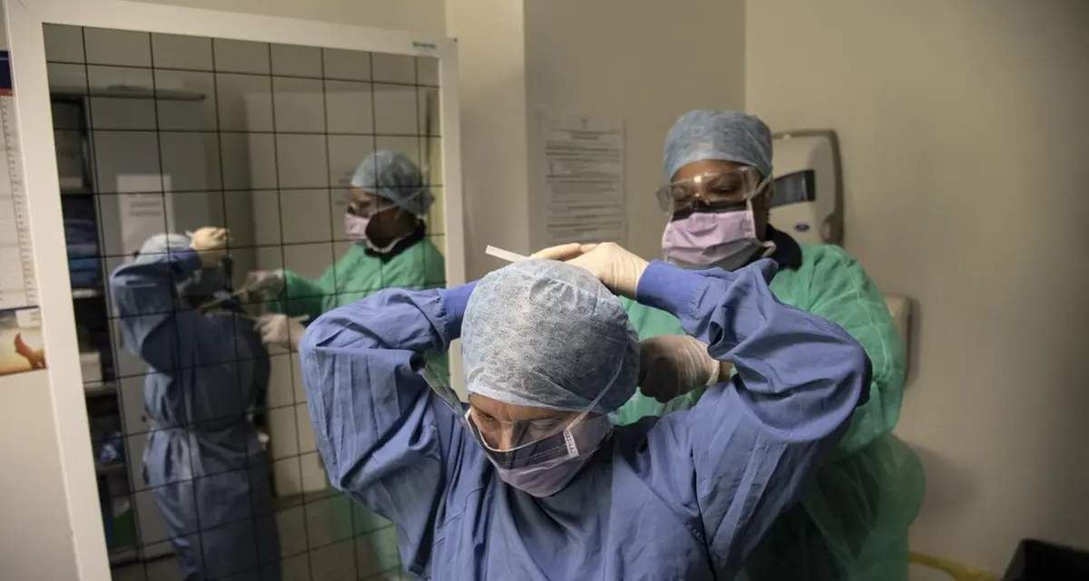 L'ordine dei medici: «Quello di oggi ultimo tentativo prima di un lockdown»