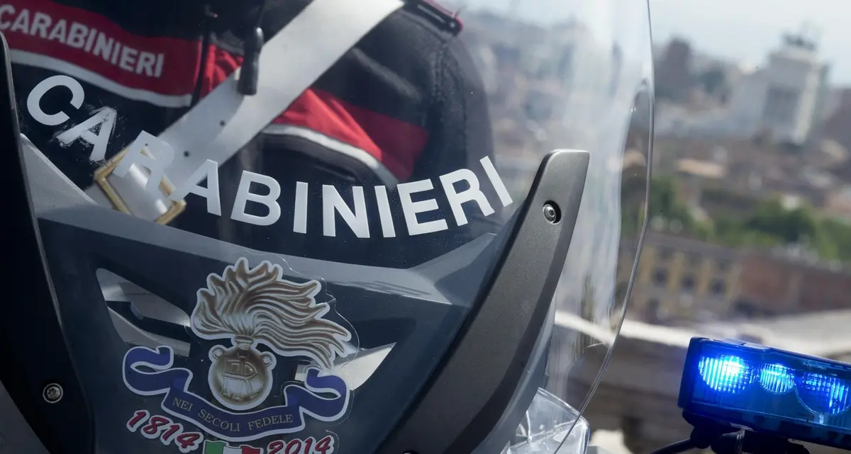 Lugo, «Il tuo cliente è un assassino» e bruciano l’auto dell’avvocato