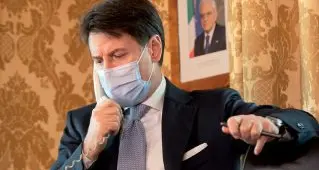 Non solo Iv, una vittoria di Conte affosserebbe il Pd