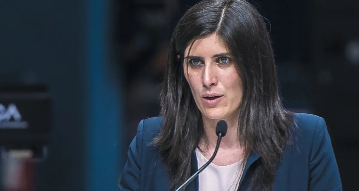 «Io sto con Chiara»: Di Maio difende Appendino sfiduciata