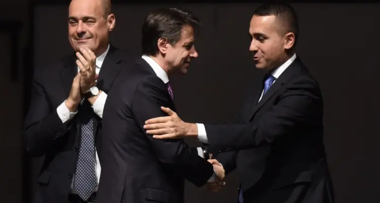 Zinga, Di Maio e Conte schivano la spallata di nemici interni e opposizioni