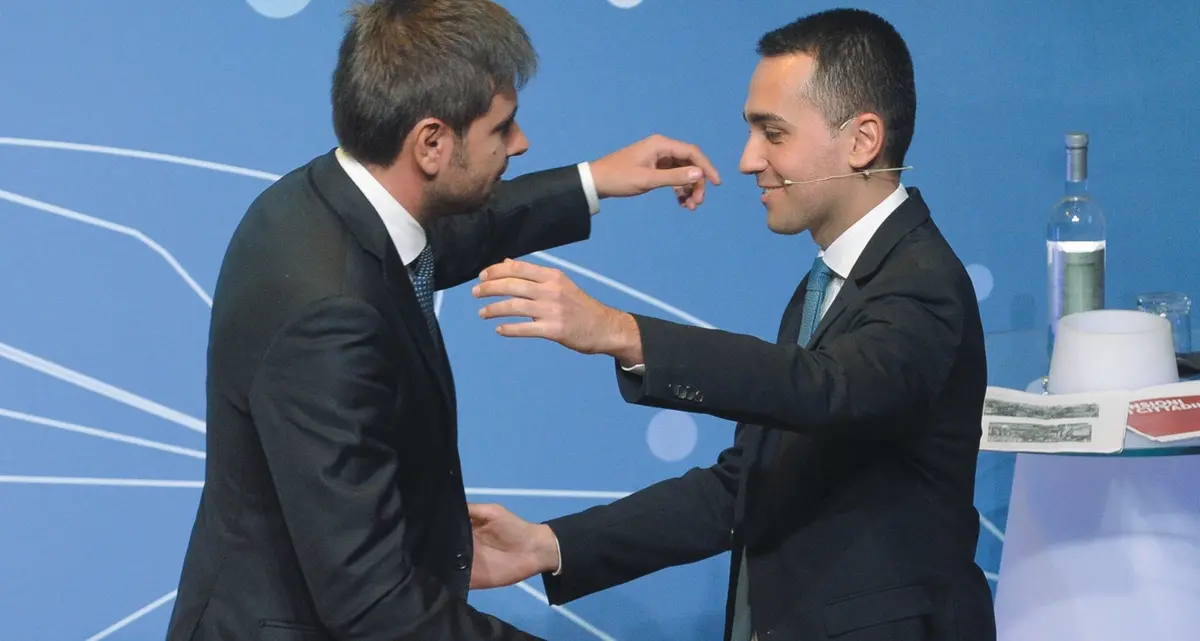 Il paso doble di Di Maio: asse con Dibba per colpire Fico