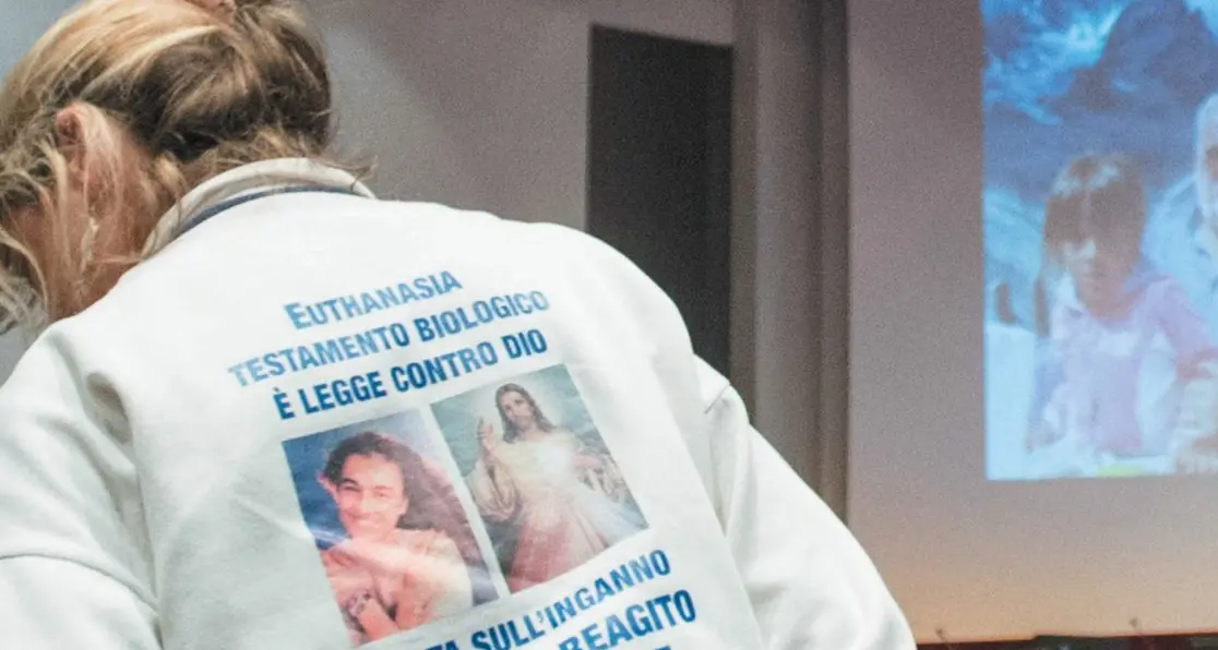 Fine vita, la Cei: «Ora parola alle Camere» Il M5s si chiama fuori