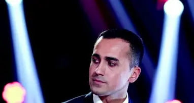 Di Maio zittisce Dibba: «Ognuno stia al proprio posto. Basta dichiarazioni contro il governo»