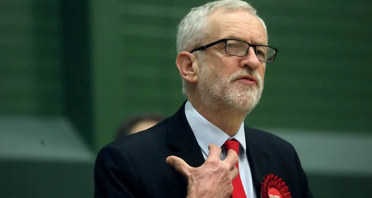 Renzi frusta i Corbyn italiani: «Siete i migliori alleati della destra»