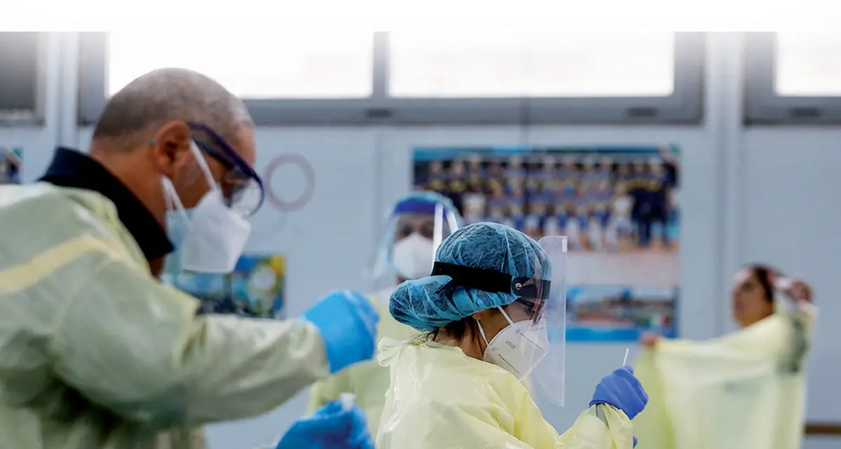 «Questo virus non è naturale...». La versione del virologo Palù