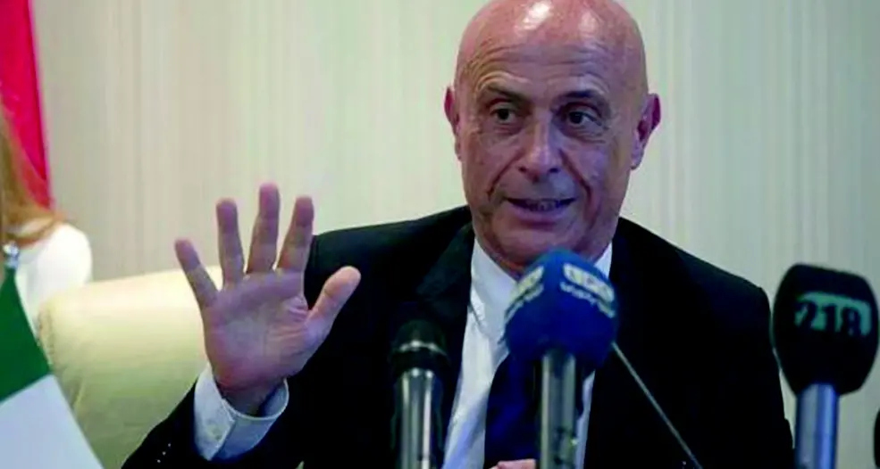 Critica il decreto-Minniti: denunciato per vilipendio