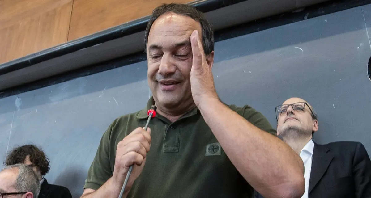 Caso Lucano, il Riesame: «Quadro indiziario inconsistente»