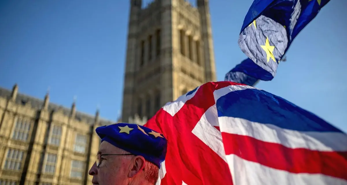Approvato l'emendamento Letwin, Brexit più lontana. Johnson: «non chiederò un rinvio»