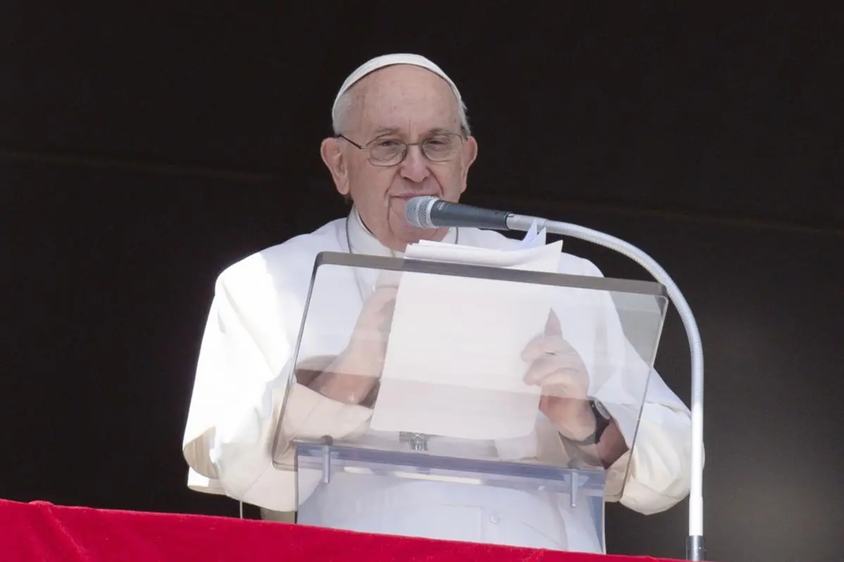 Papa Francesco durante l\\'Angelus