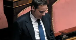 Il caso Siri mischia i fronti: Lega e Forza Italia garantisti contro le bordate Dem e 5S