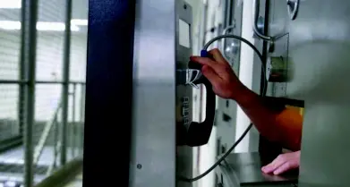Telefono in tutte le celle La Francia è sempre avanti