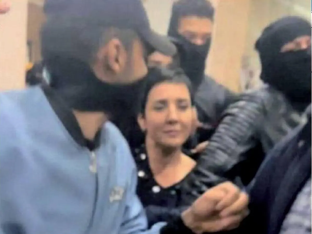 Gli avvocati tunisini: «Sonia Dahmani sia liberata subito»