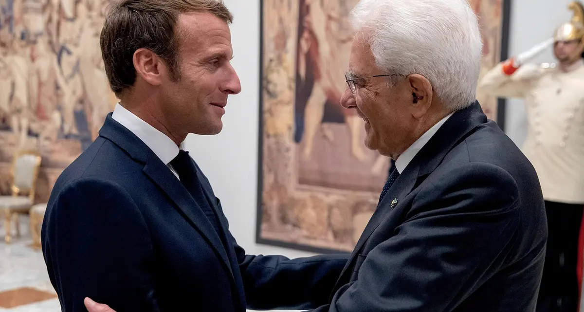 Il Colle al lavoro, Mattarella rompe l’ isolamento sui migranti