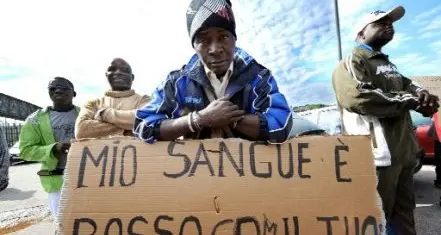 Un'aggressione tira l'altra: ormai è caccia al nero