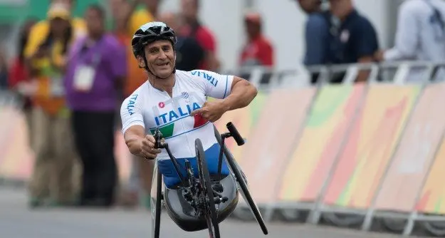 Zanardi, condizioni cliniche stabili dopo la nona notte in terapia intensiva