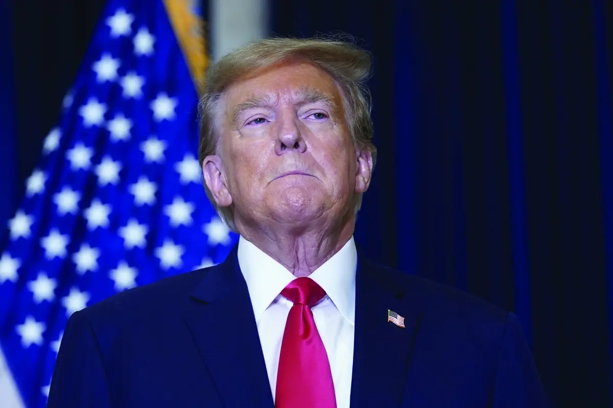 Former President Donald Trump speaks to the media at a Washington hotel, Tuesday, Jan. 9, 2024, after attending a hearing before the D.C. Circuit Court of Appeals at the federal courthouse in Washington. (AP Photo/Susan Walsh) Associated Press/LaPresse Only Italy and Spain , APN