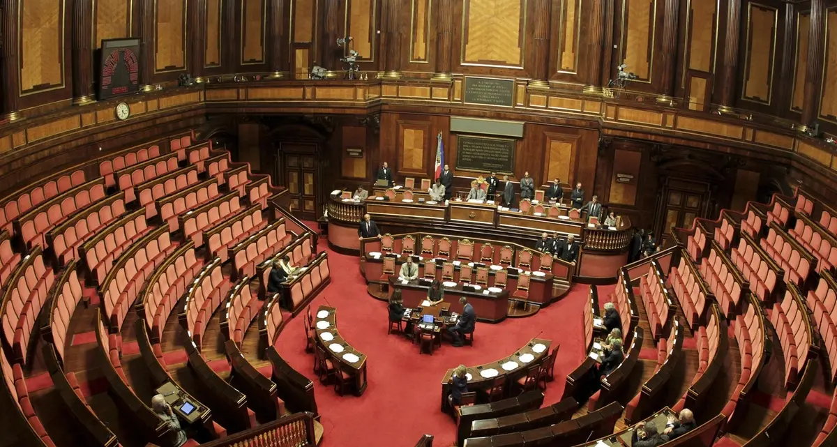 Saranno le professioni a salvare la politica?