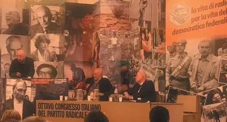 «Salvare radio radicale!» I ragazzi di Pannella credono nel miracolo