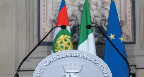 Governo di legislatura e niente elezioni: un coro a Mattarella