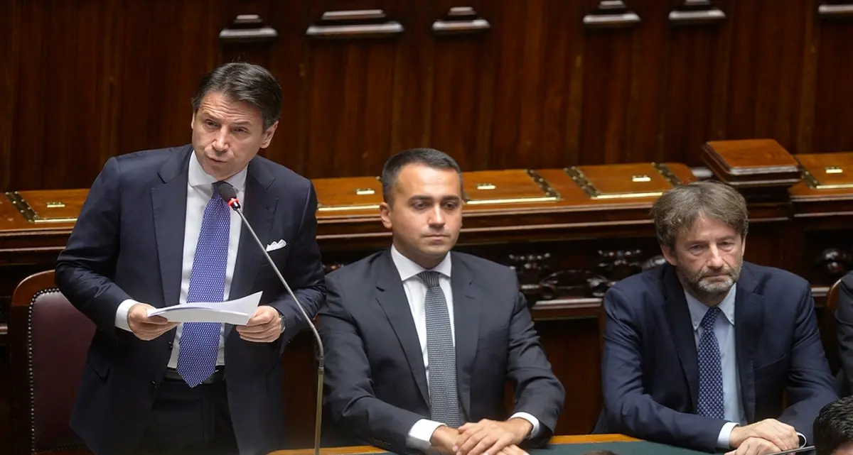 Conte bis, sud, lavoro, ambiente e scuola sfide per il nuovo governo. «Cambieremo i decreti sicurezza»