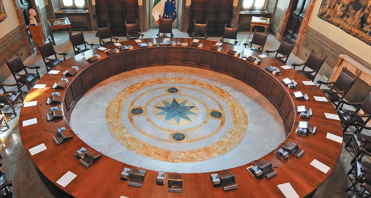 Governo Conte al capolinea: bilancio di 503 giorni in tonalità gialloverde