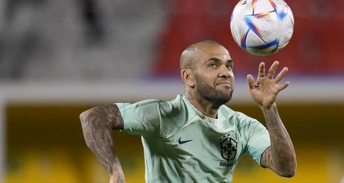 Dani Alves arrestato a Barcellona con l'accusa di violenza sessuale