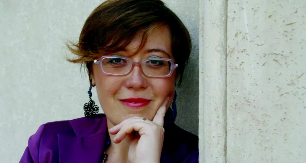 «Vi racconto le mie creature magiche in fuga nel tempo»