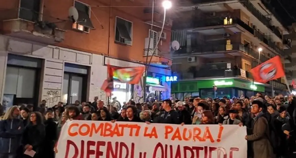 Rogo alla libreria antifascista. «Ritorsione degli spacciatori»