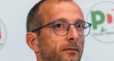 Matteo Ricci (Pd): «Asse con i 5S nelle regioni, solo così battiamo il centrodestra unito»